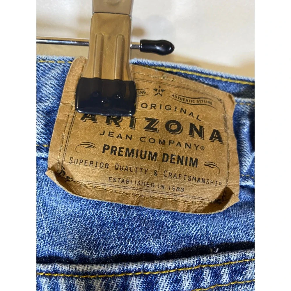 Arizona Relaxed 36x34 Medium Wash Jeans Straight Leg Distressed Hem Denim